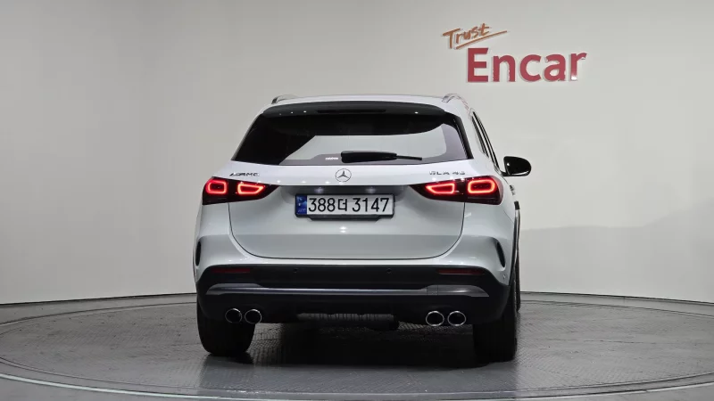 Mercedes-Benz GLA-Class