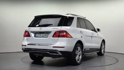 Mercedes-Benz M-class