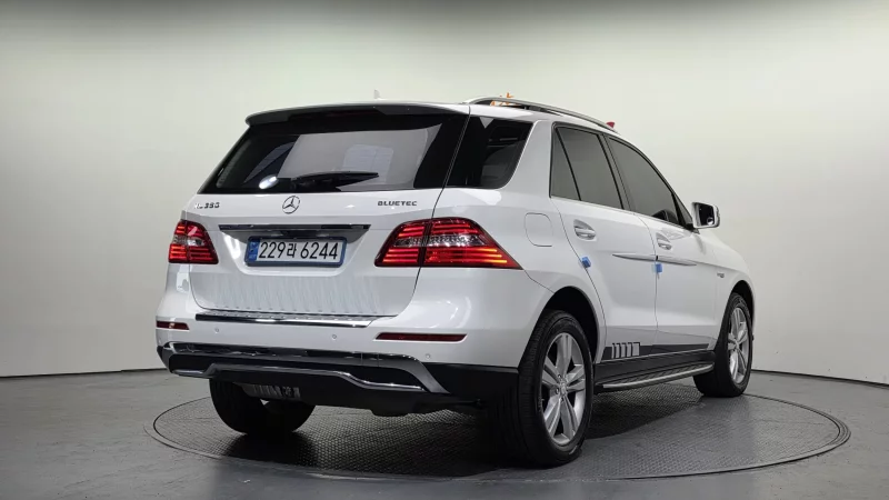 Mercedes-Benz M-class