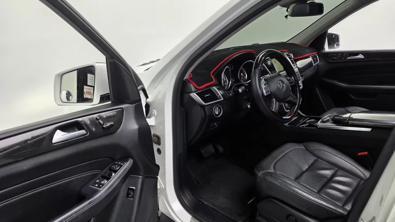 Mercedes-Benz M-class