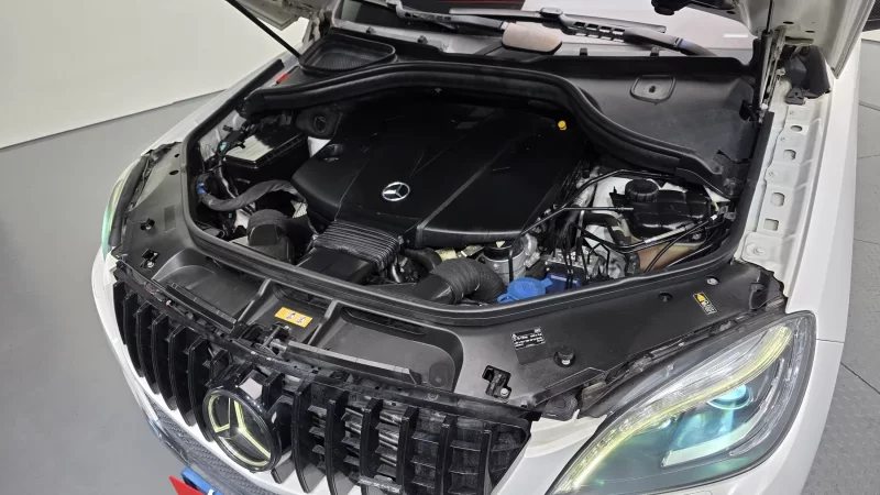 Mercedes-Benz M-class