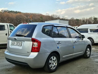 Kia Carens
