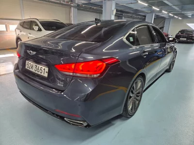 Hyundai Genesis