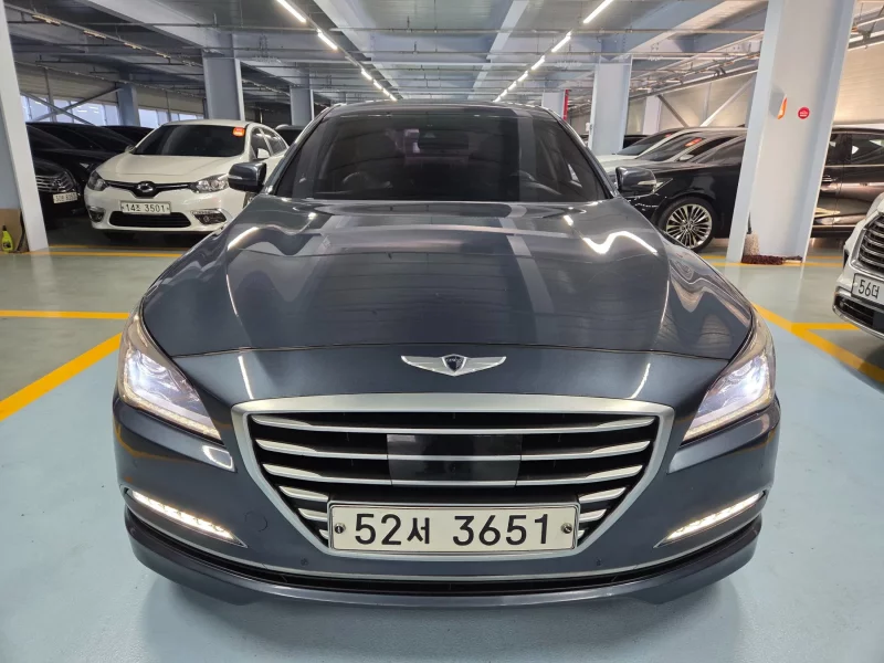 Hyundai Genesis