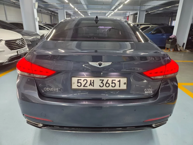 Hyundai Genesis