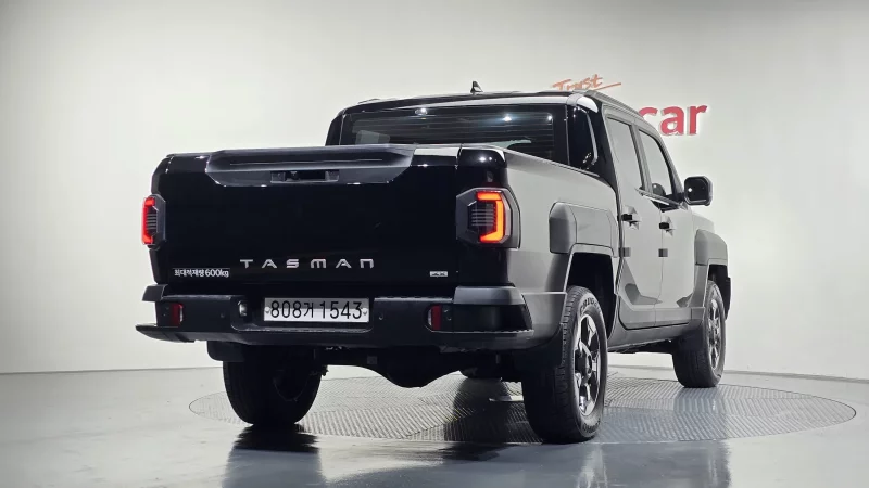 Kia Tasman