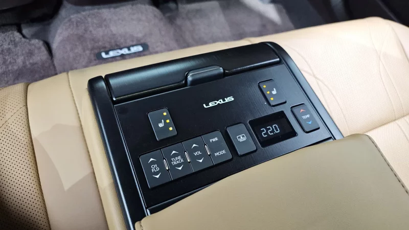 Lexus ES300h