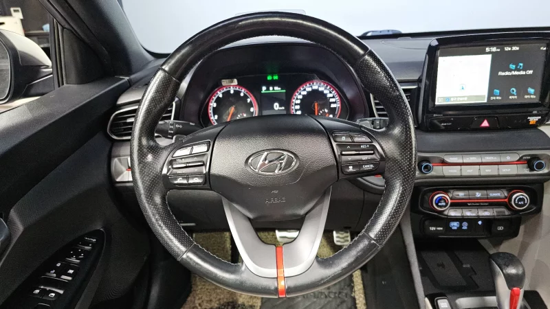 Hyundai Veloster