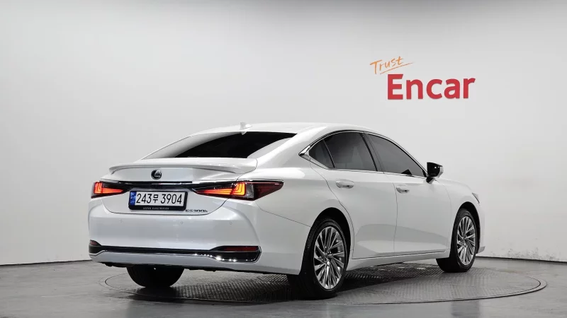 Lexus ES300h