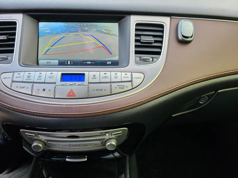 Hyundai Genesis