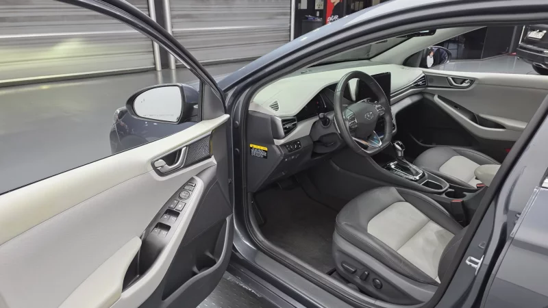 Hyundai Ioniq