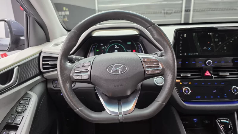 Hyundai Ioniq