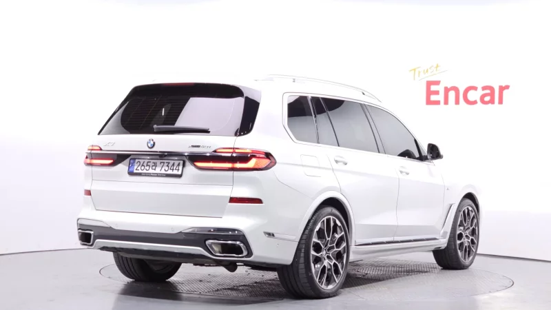 BMW X7