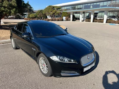 Jaguar XF