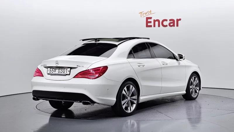 Mercedes-Benz CLA-Class