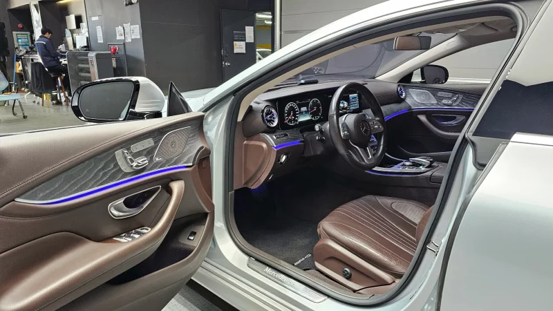 Mercedes-Benz CLS-Class