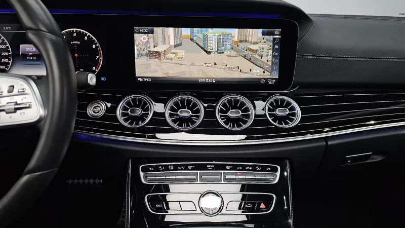 Mercedes-Benz CLS-Class