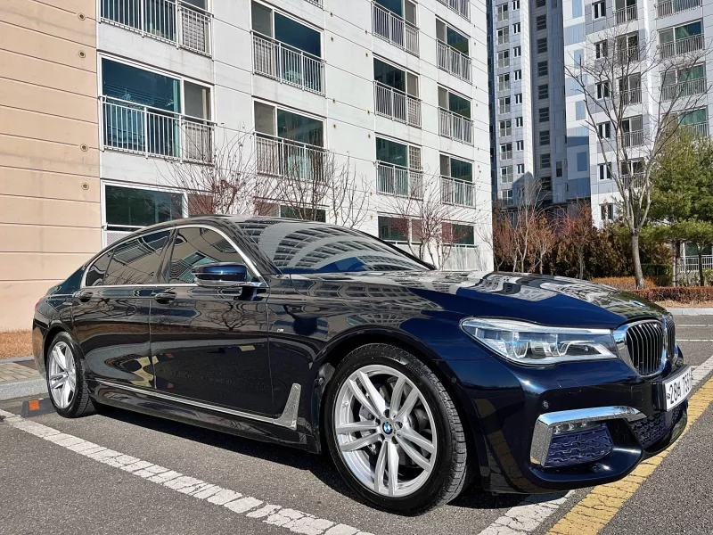 BMW 7-Series