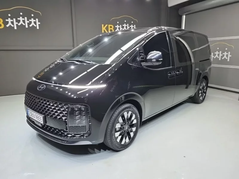Hyundai Staria