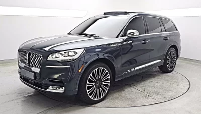 Lincoln AVIATOR