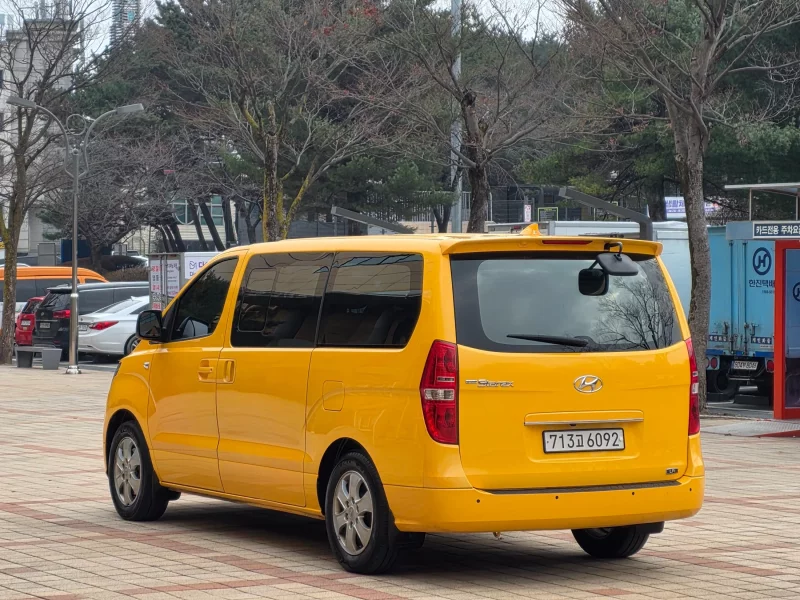Hyundai Grand Starex