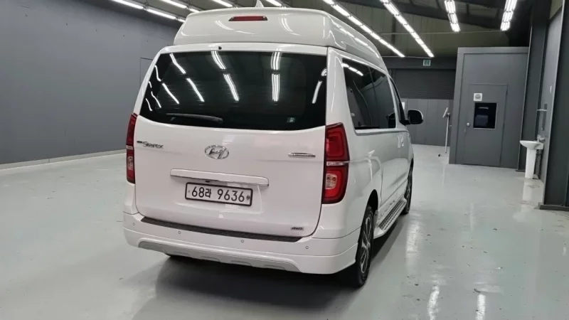 Hyundai Grand Starex