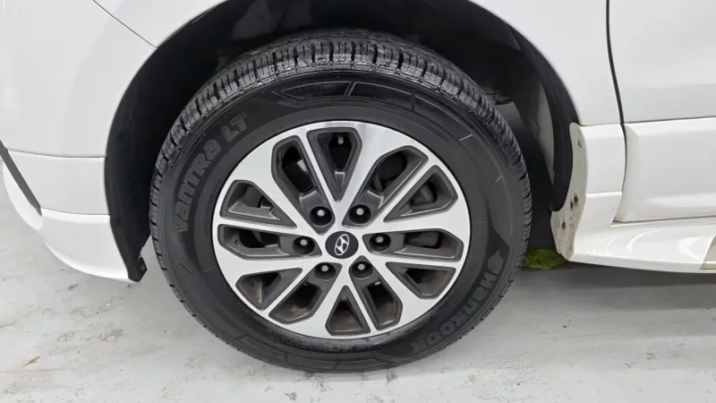 Hyundai Grand Starex