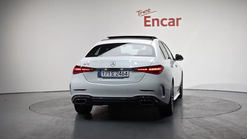 Mercedes-Benz C-Class