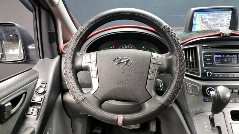 Hyundai Grand Starex