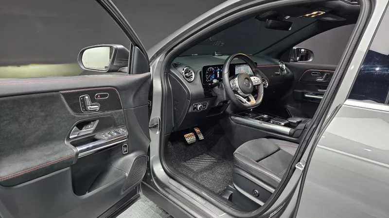 Mercedes-Benz GLA-Class