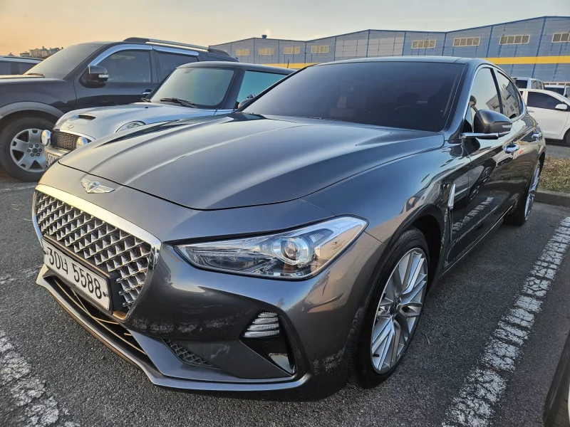 Genesis G70