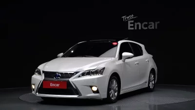 Lexus CT200h