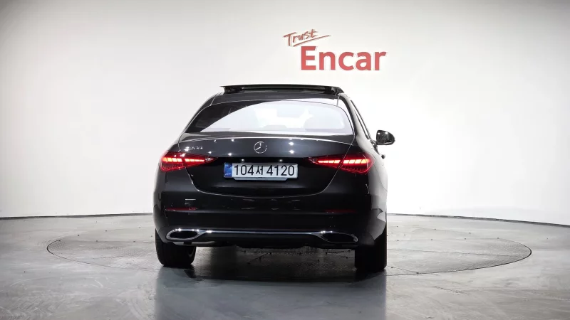 Mercedes-Benz C-Class