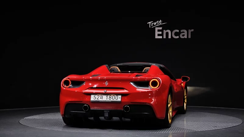 Ferrari 488