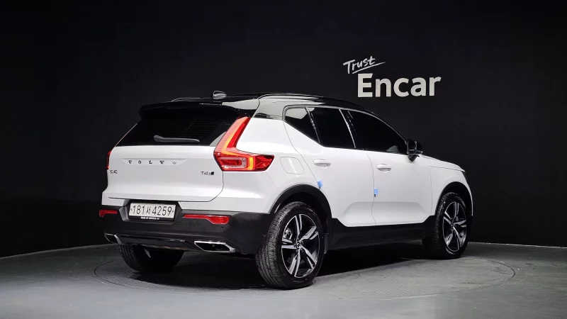 Volvo XC40
