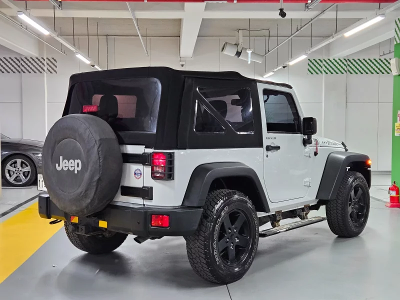 Jeep WRANGLER