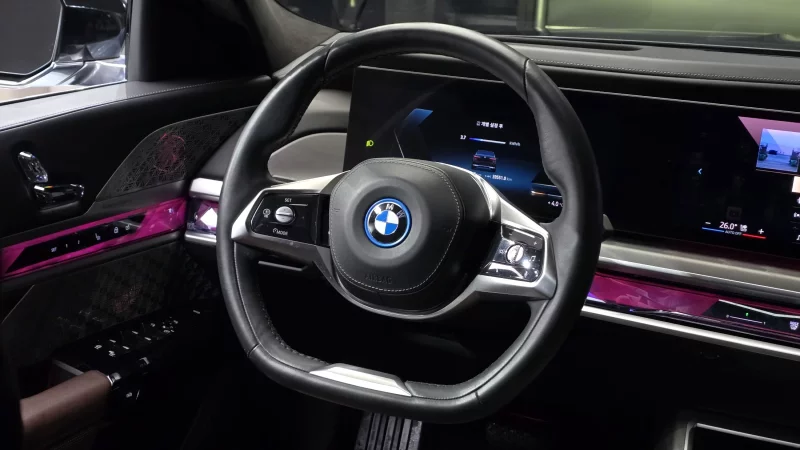BMW i7