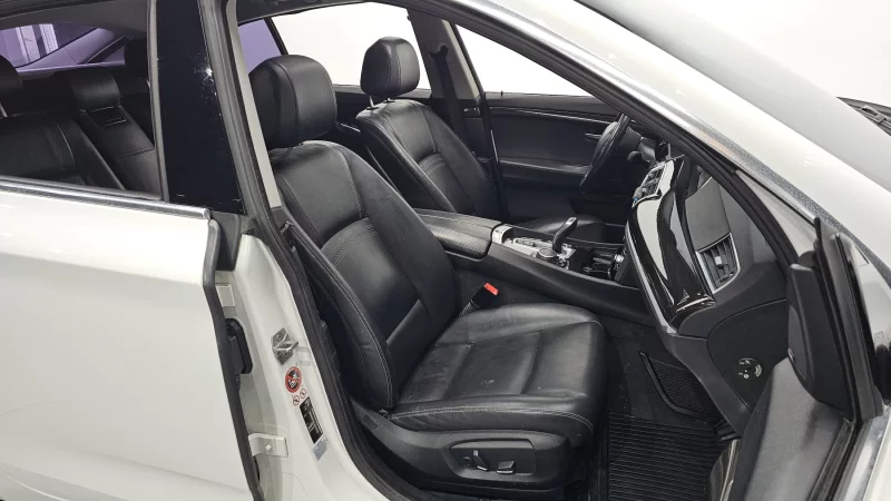 BMW 5-Series Gran Turismo