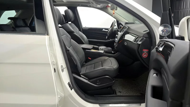 Mercedes-Benz M-class