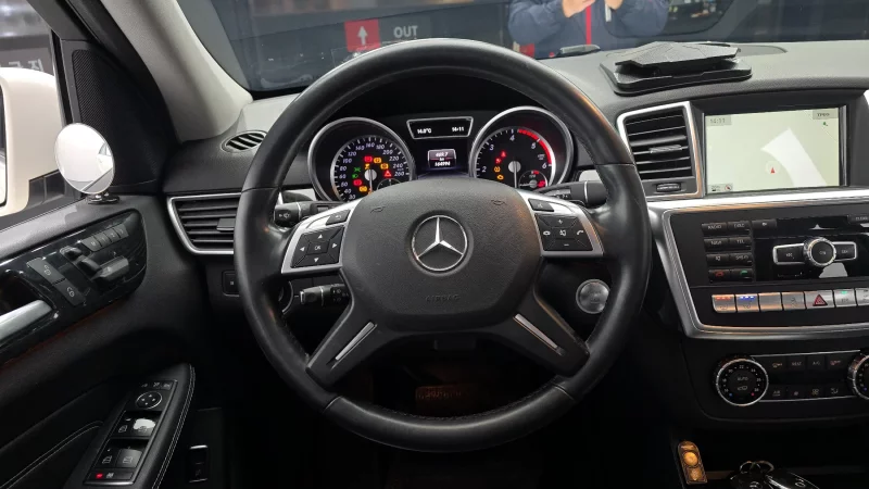 Mercedes-Benz M-class
