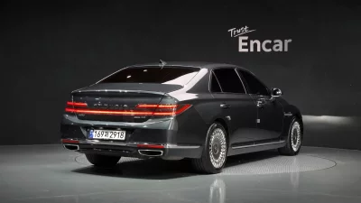 Genesis G90