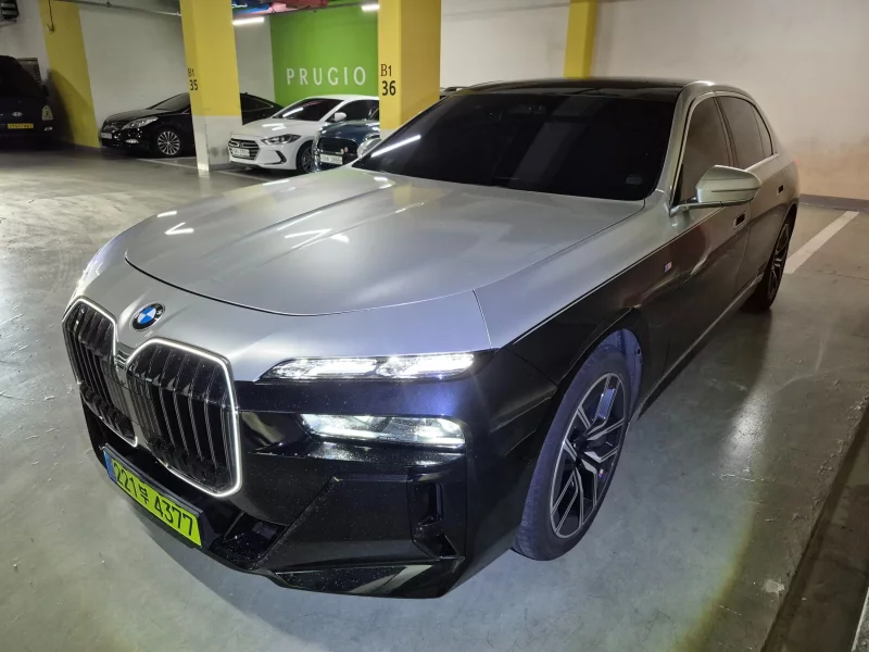 BMW 7-Series