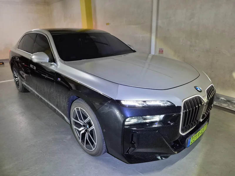 BMW 7-Series