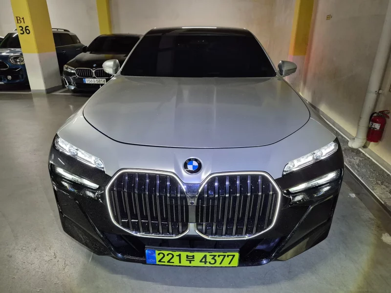BMW 7-Series