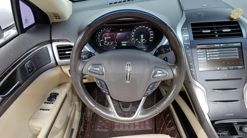 Lincoln MKZ