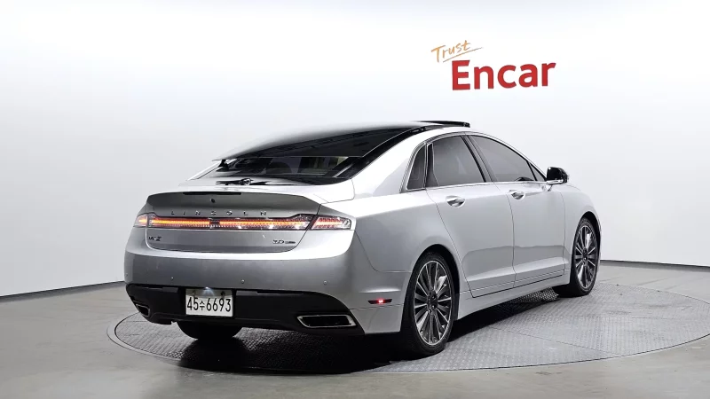 Lincoln MKZ