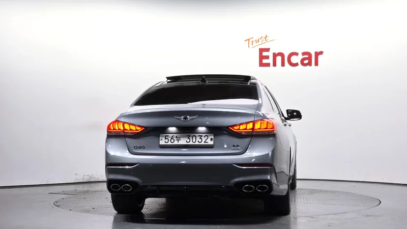 Hyundai Genesis