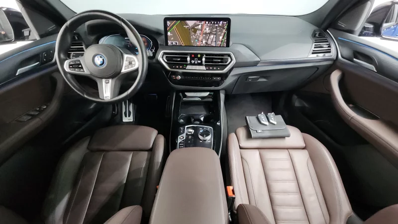 BMW iX3