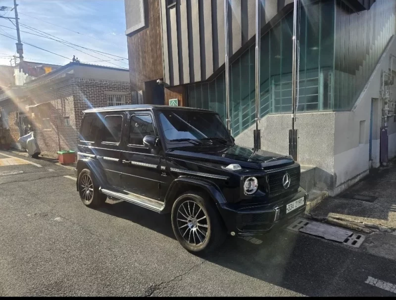 Mercedes-Benz G-Class