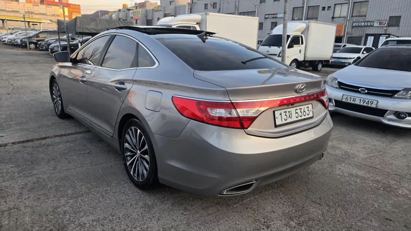 Hyundai Grandeur